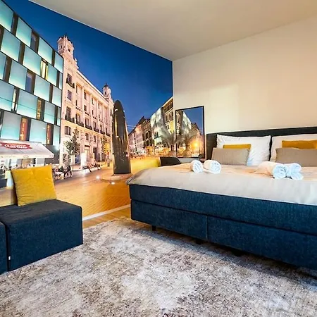 New With Free Garage Parking & Petrov Cathedral View Brünn (Brno)